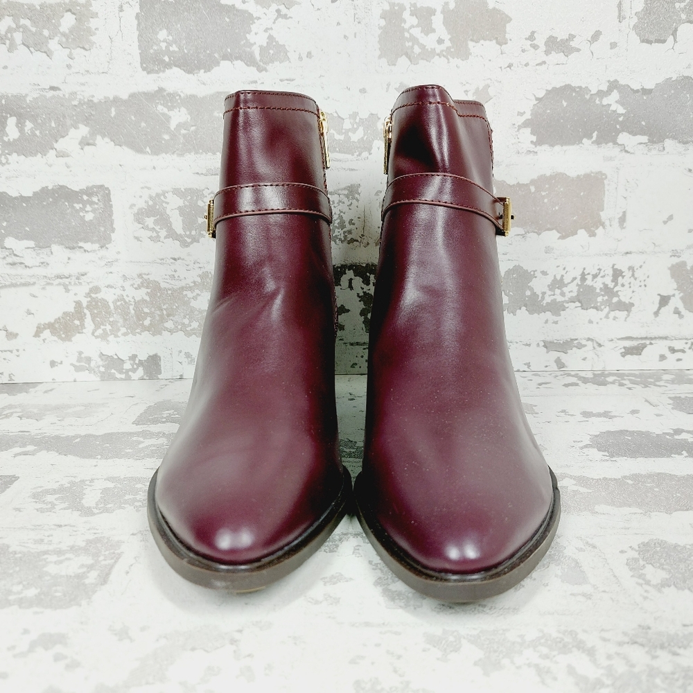 NEW Tommy Hilfiger Jimina Burgundy Block Heel Buckle Ankle Boots F875 - Picture 3 of 10